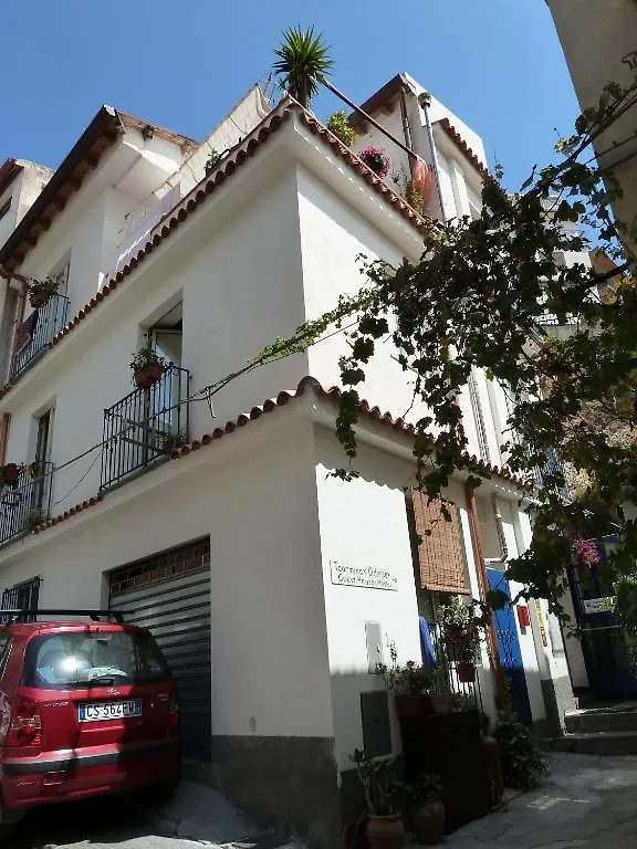 Taormina'S Odyssey Guest House Bed & Breakfast